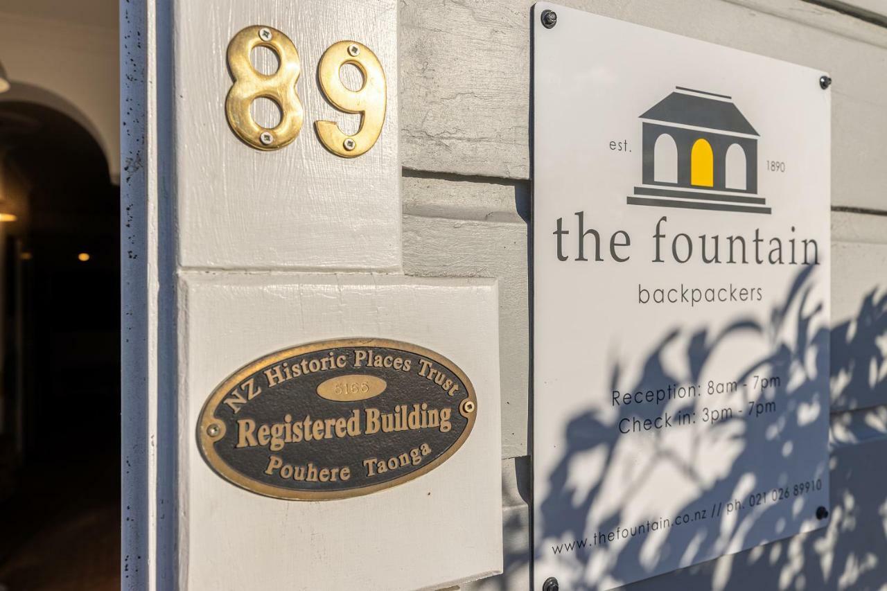Хостел The Fountain Backpackers Нельсон Экстерьер фото